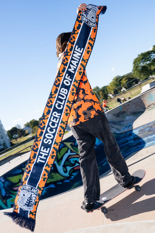 Blaze Up The Hearts Scarf
